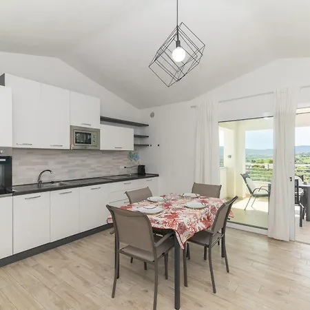 Semesterbostad Casa Virgi Vista Mare Budoni